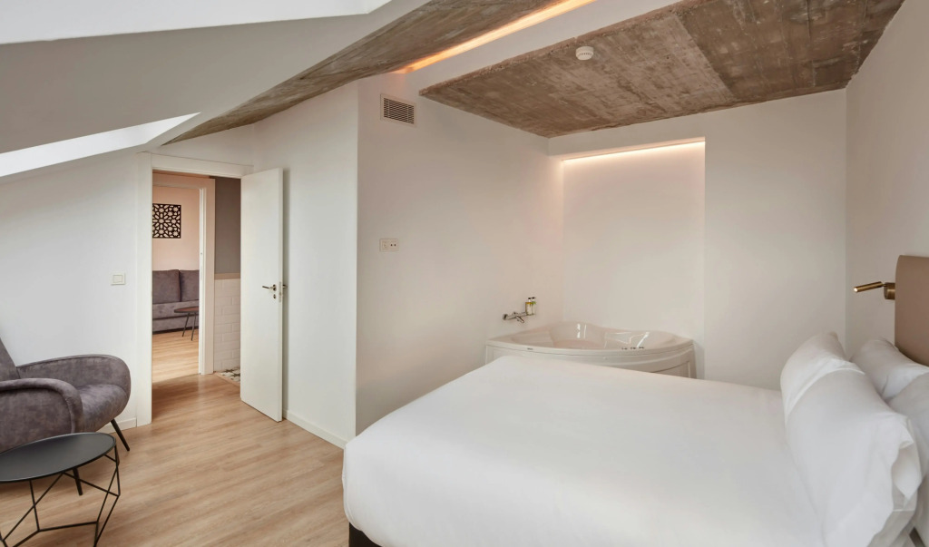 Sercotel Granada Suites