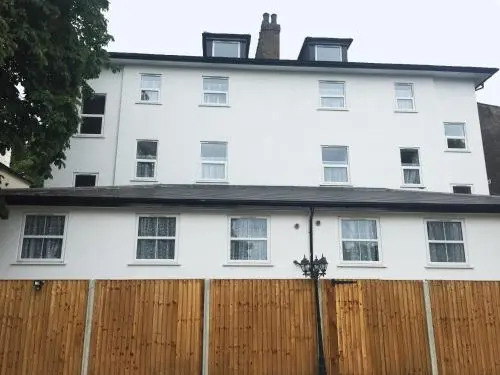 Wellesley Road Apartments