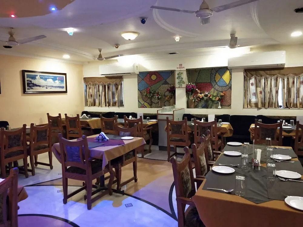 Hotel Samrat