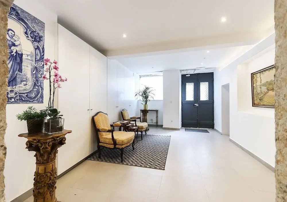 JOIVY Spacious & elegant 1-bed flat, moments from Avenida station
