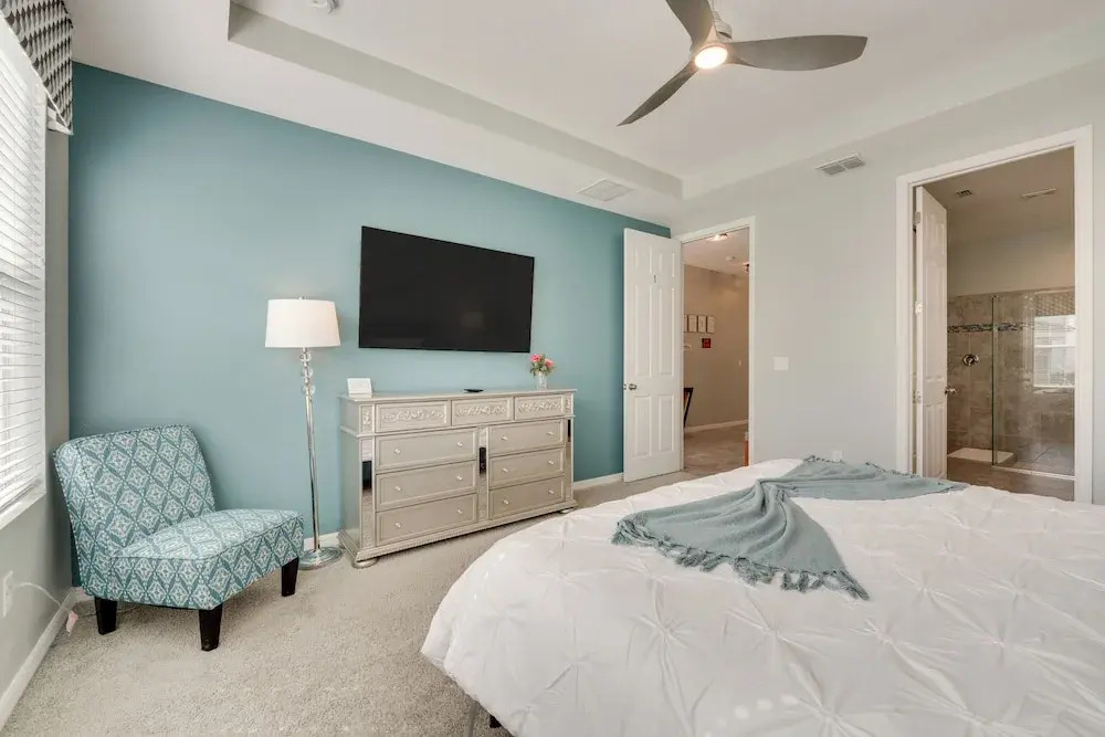 14 Mi to Wdw: Family-friendly Home w/ Movie Room!