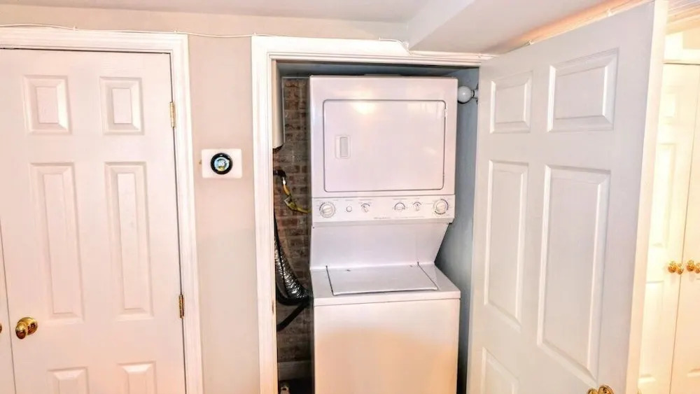 Sleeps 20! Near Stadiums & Harbor; Features Scenic Rooftop & Parking