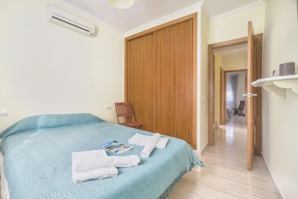 Bungalow - 3 Bedrooms with Pool and WiFi - 105003