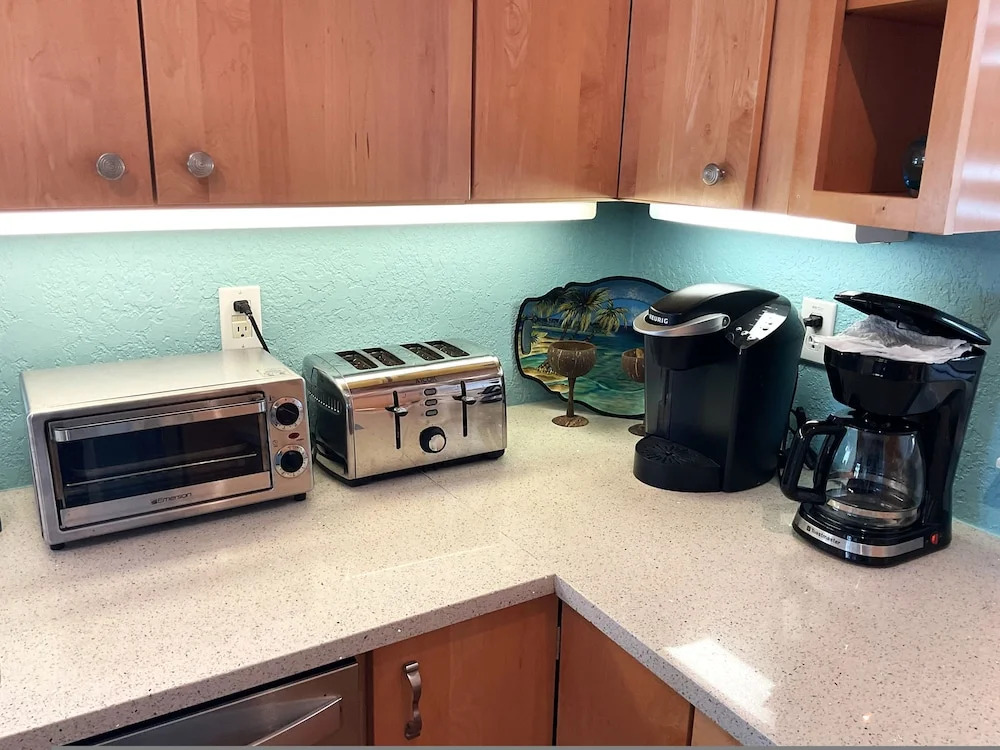 Oceanfront 2 bed 2 Bath Condo New Smyrna Beach