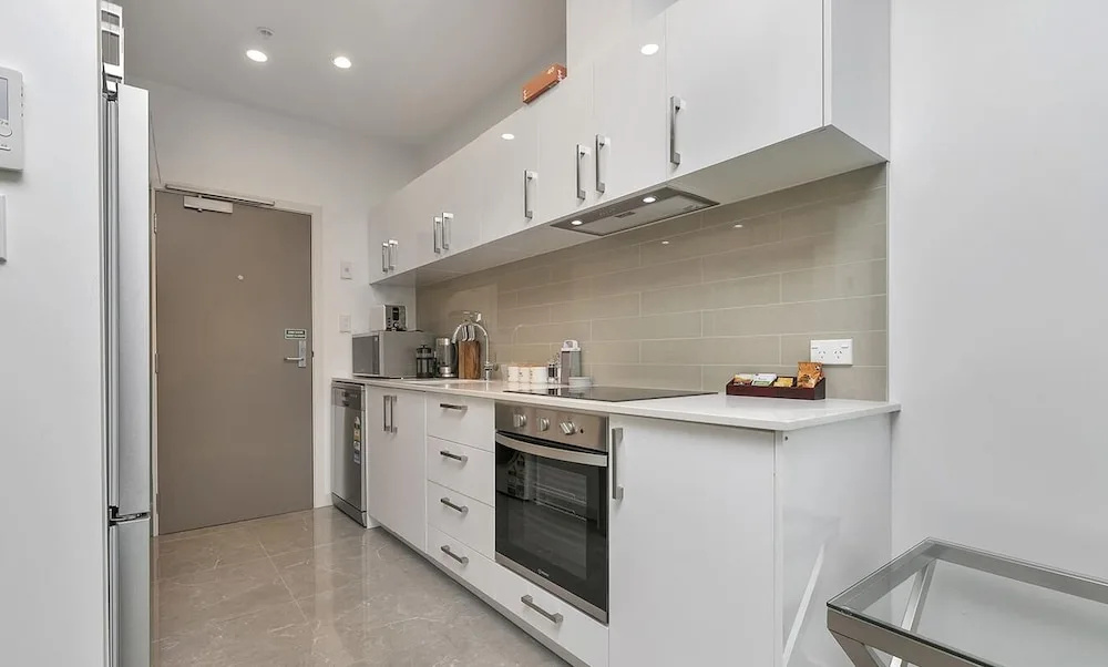 QV Brand New in the City - 889