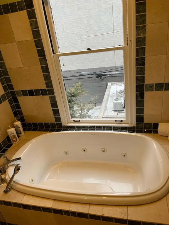 Historic Luxury Townhouse on Chicago s Gold Coast