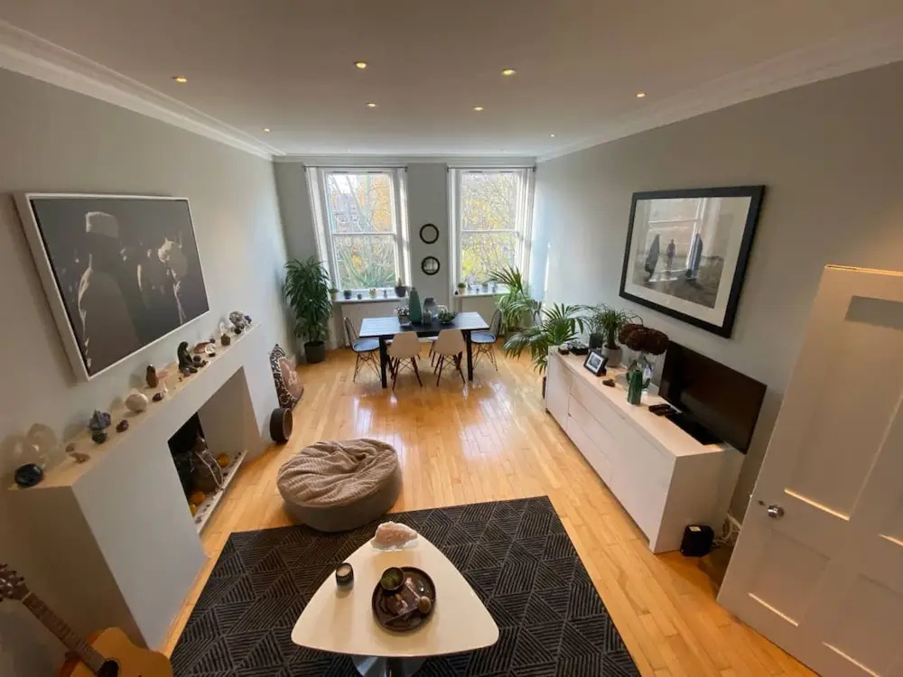 Beautiful 2 Bedroom Property in Earl's Court