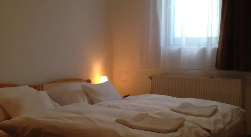 Mayer Pince Panzió