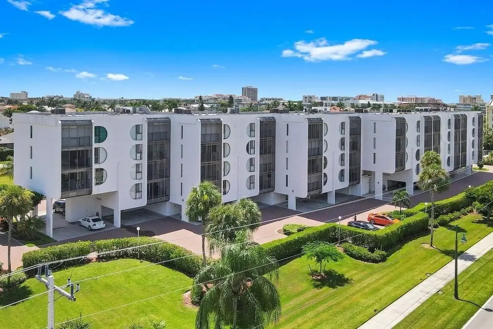 Grandview 305, Marco Island Vacation Rental 2 Bedroom Condo by Redawning