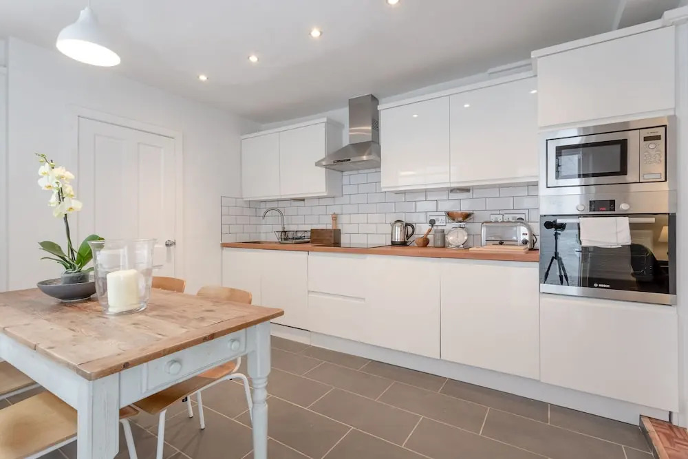 Charming 1 Bedroom Flat Close To Tube Station