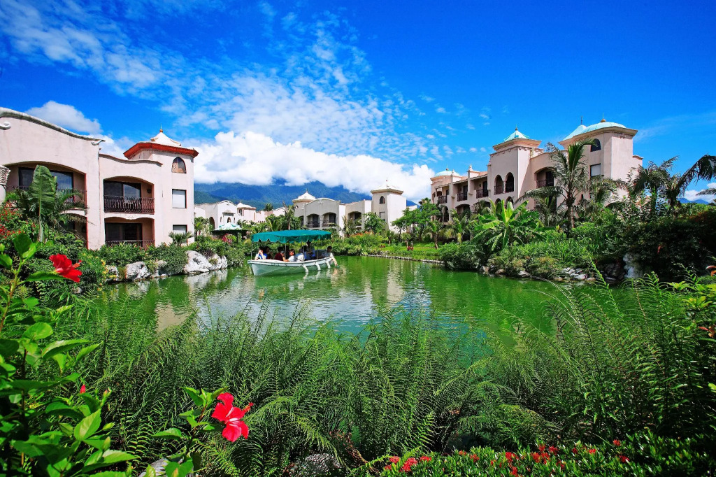 Promisedland Resort & Lagoon