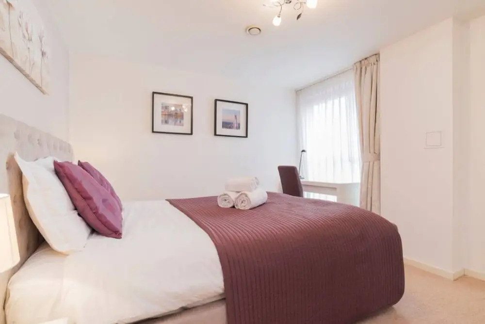 Luxury 1 Bed Apartment With Balcony In Greenwich