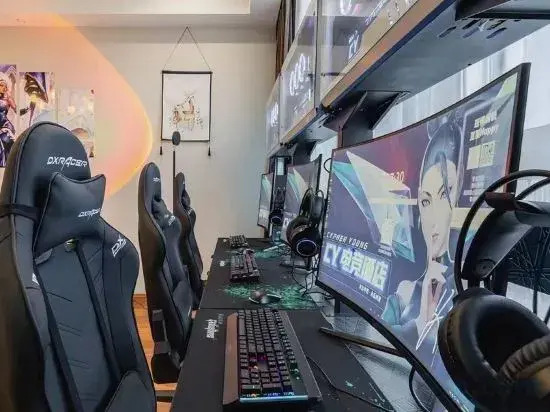 Liebird E-sports Homestay (Shenglong Plaza)