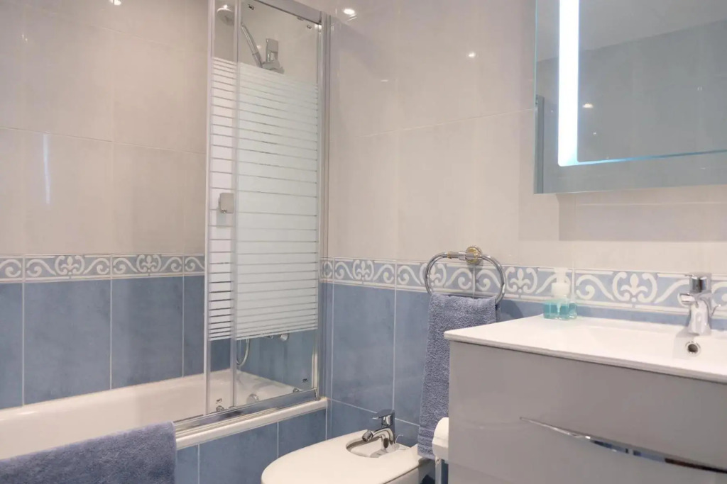 luxury modern apartment with terrace, pool and garage!