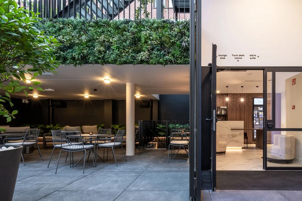 ONE TWO FOUR - Hotel & Spa
