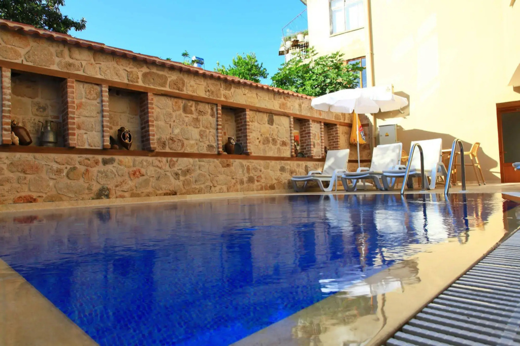 Bacchus Pension