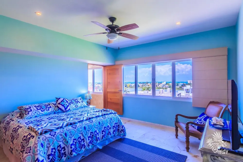 Isla 33 - 4 Bedroom PH #1301