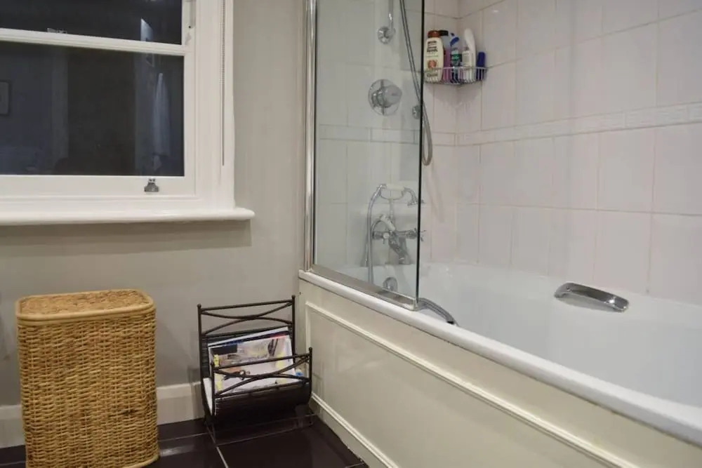 Charming 2 Bedroom Apartment Near Battersea