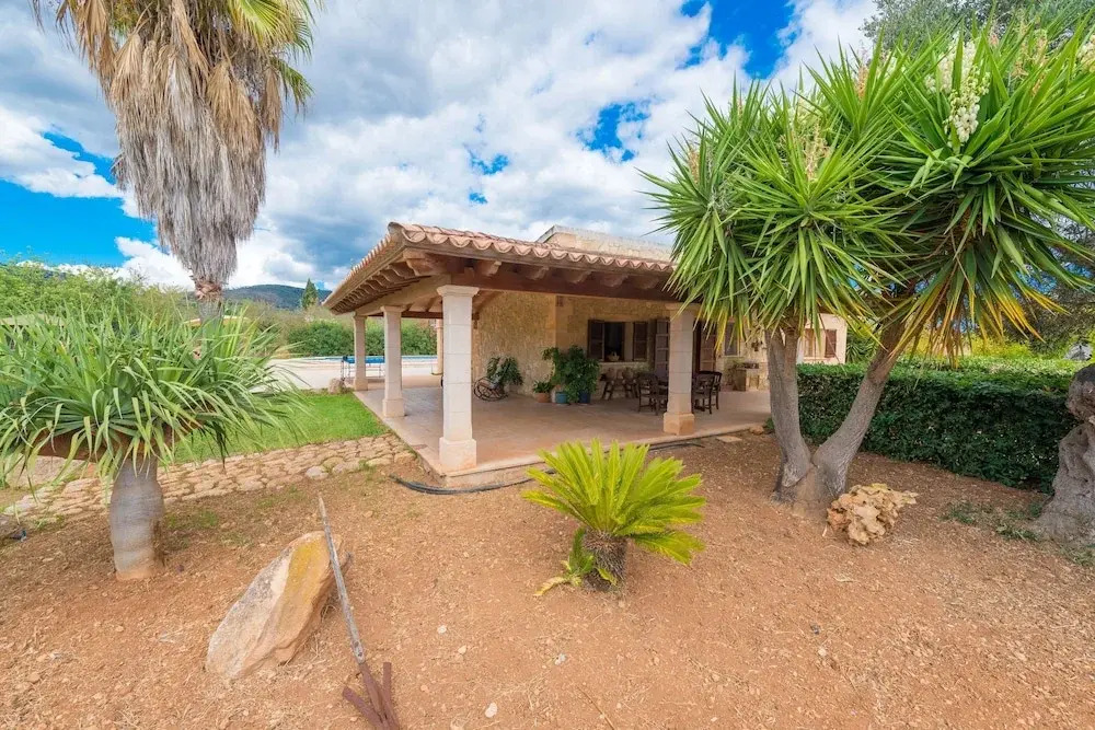 Can Dato in Inca With 2 Bedrooms and 2 Bathrooms