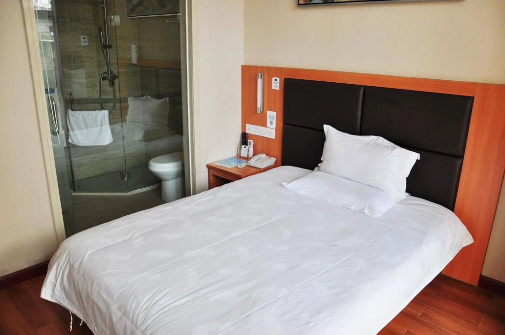 Hanting Express Hotel Shenzhen Leyuan Road