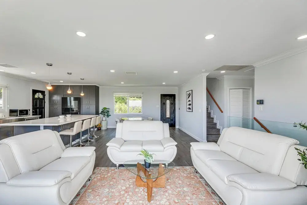 2 Mi to Rose Bowl Stadium: Mtn-view Gem w/ Patio
