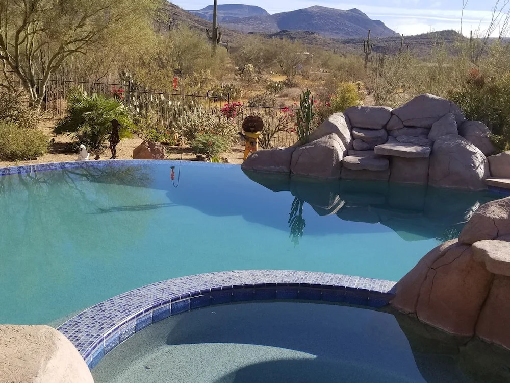 Full Circle Ranch w/ Mtn Views in Cave Creek