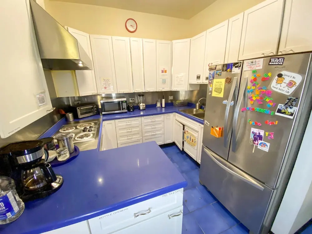 ITH San Francisco Pacific Tradewinds Backpacker Hostel