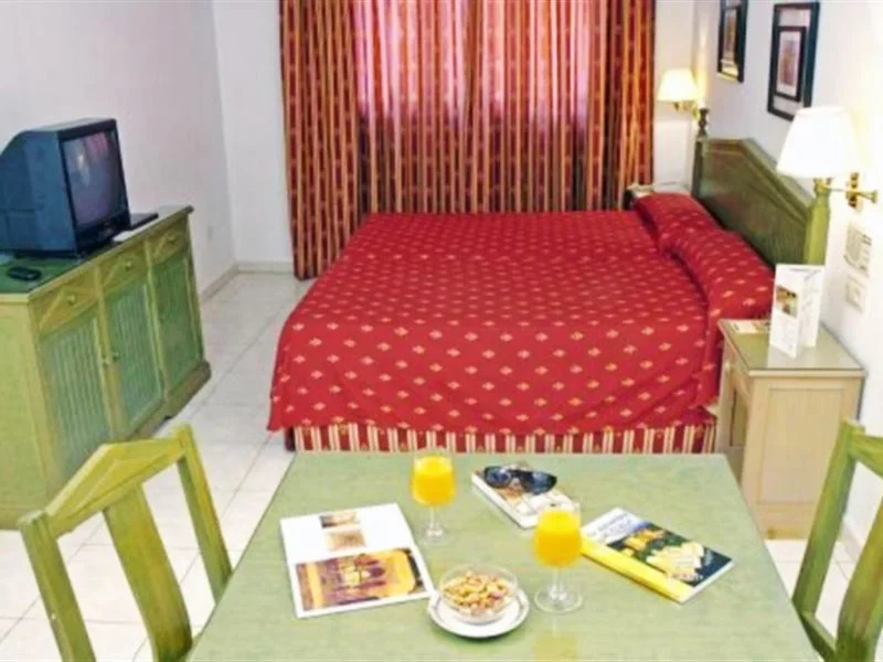 Hotel M.A. Luna Arabial