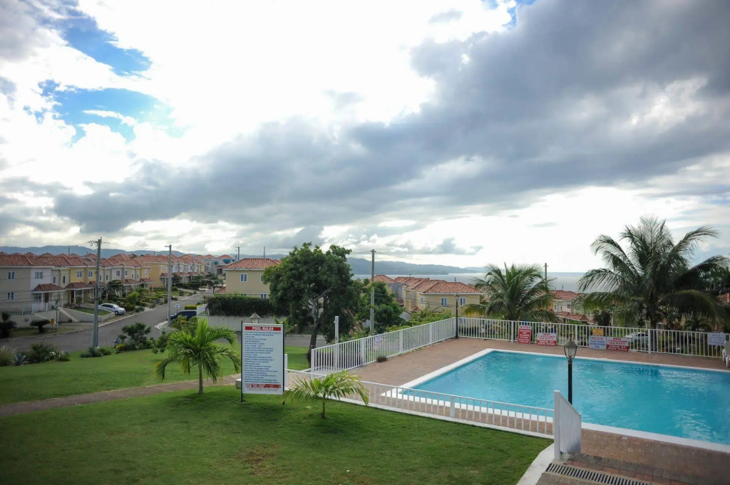Mango Walk Country Club