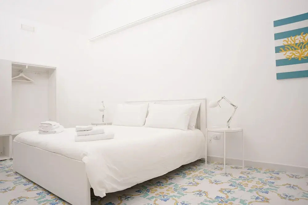 B&B Vesuvius Central