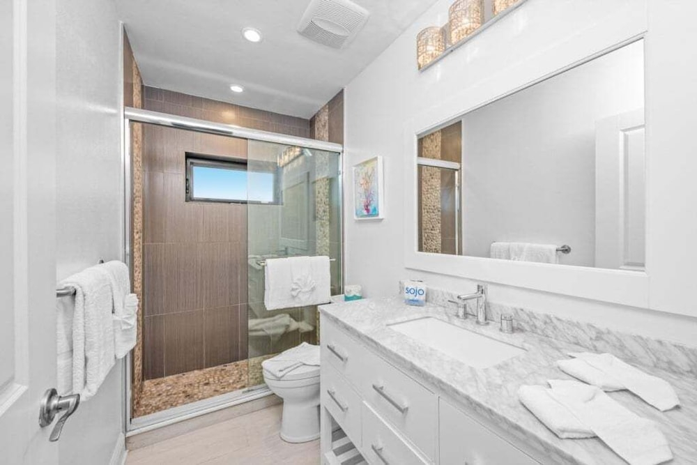 Coquina Beach 4f 3 Bedroom Condo