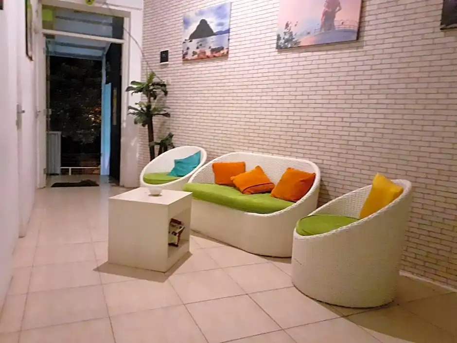 SPOT ON 2332 D'green Homestay