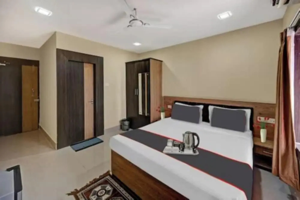 Goroomgo Moonlight Guest House Bhubaneswar