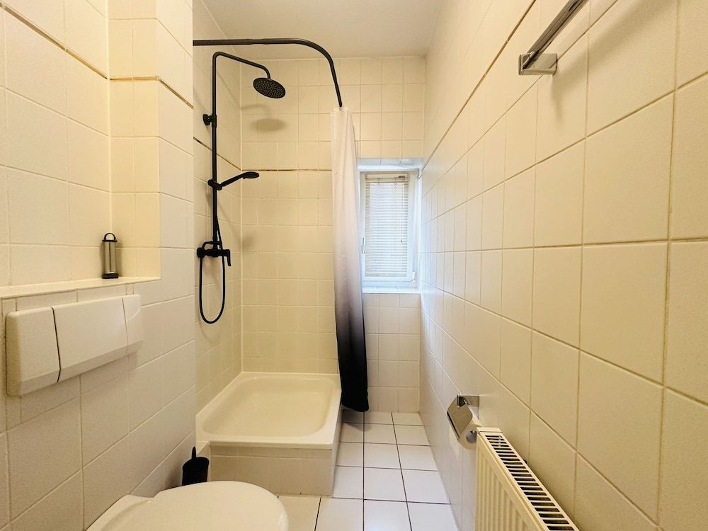 Apartmenthaus am Dom - Zentrum & Ruhige Lage, Perfekt für Business Trip, Auch für Familie, Viel Platz mit Küche