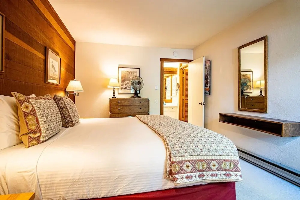 Snow Creek 1541 - Ski-in/ski-out + Pool & Hot Tub