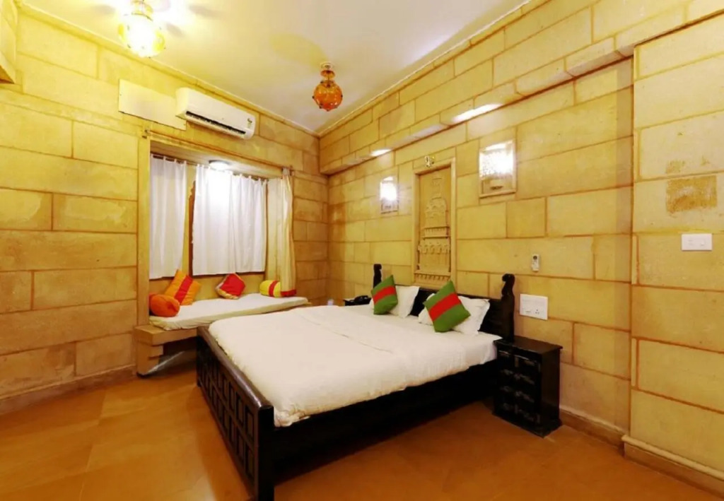 Hotel Lal Garh Fort And Palace
