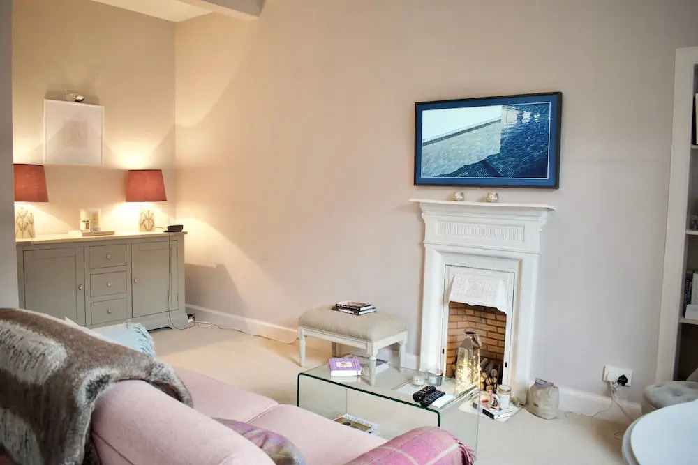 Traditional 1 Bedroom Stockbridge Home