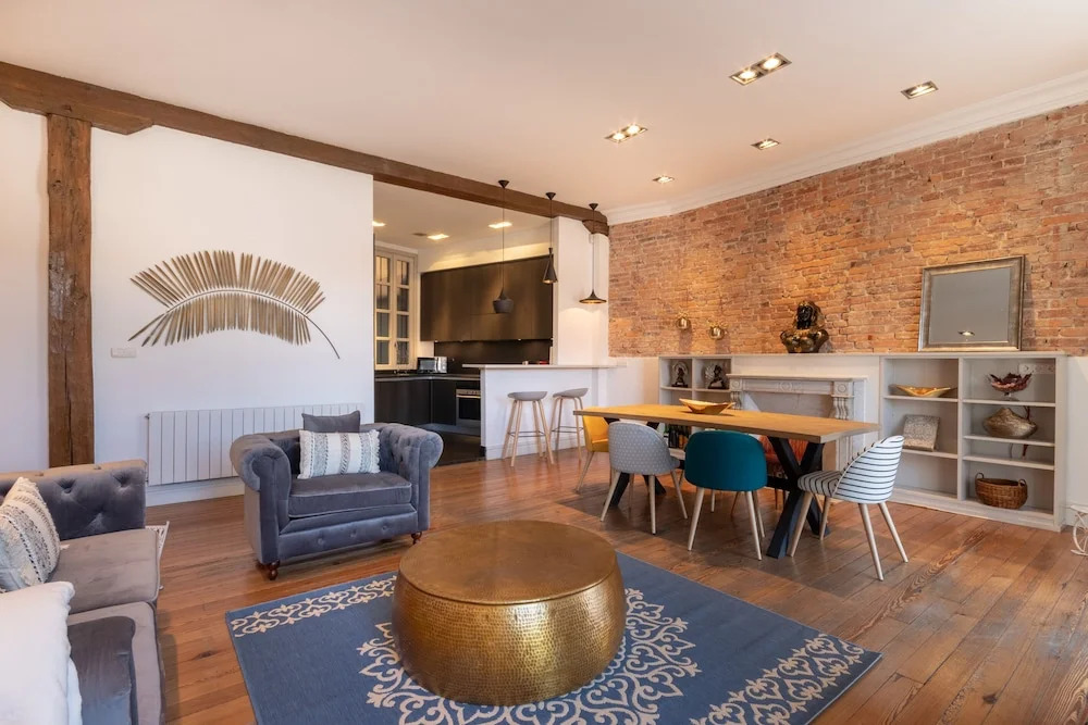 OLD TOWN VII apartment by Aston Rentals