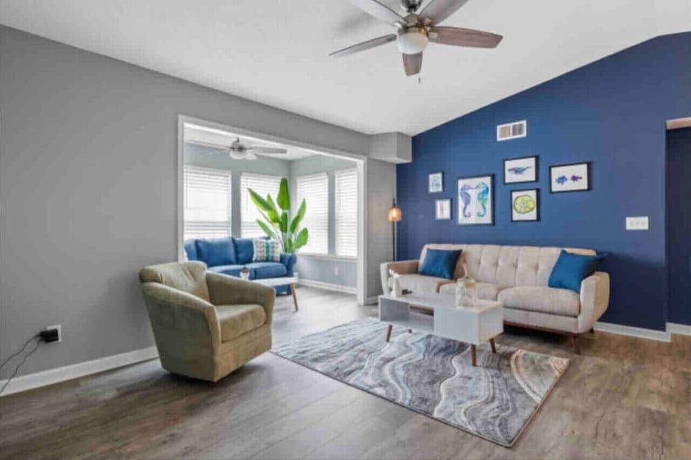 Seas the Day Bright 2BR Surfside Beach Condo w/ King Bed, Carolina Room & Pet-friendly Vibes