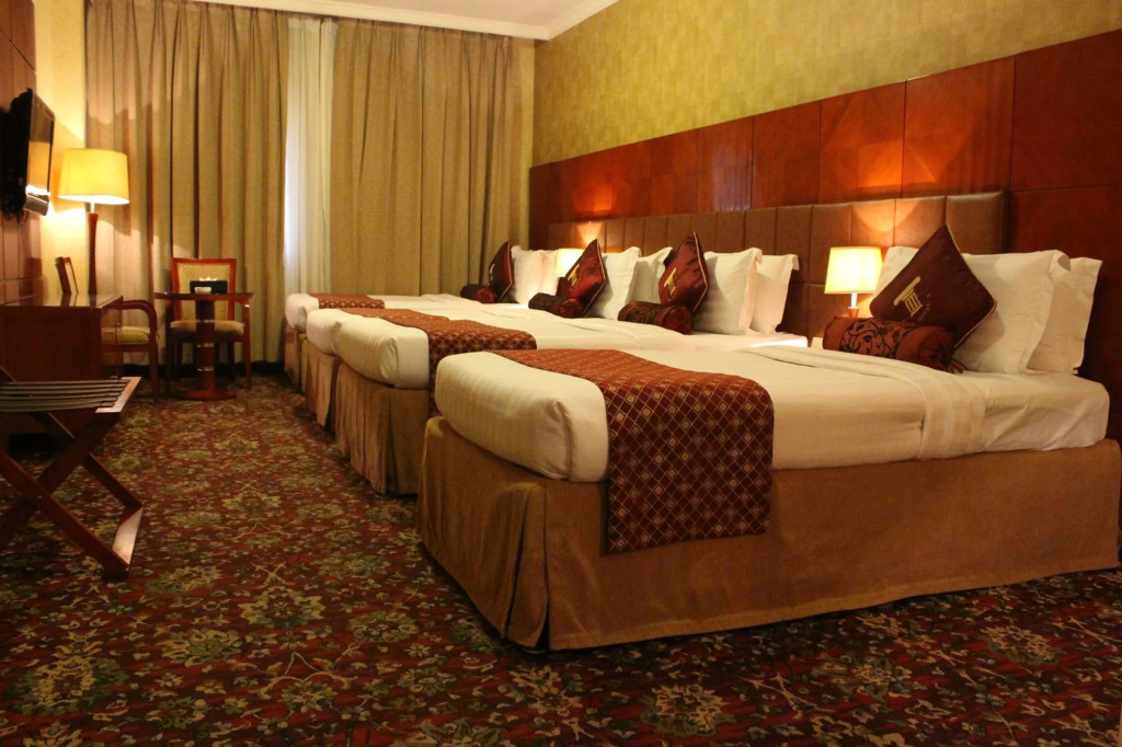 Отель Shaza Regency Plaza Al Madinah