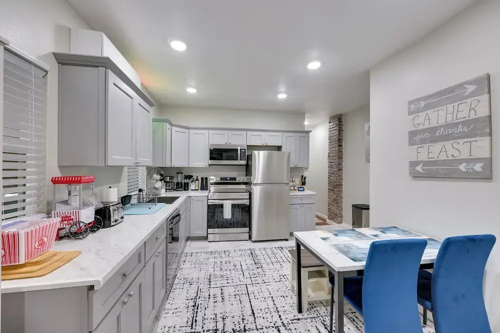Hot Springs Home w/ Yard, Walk to Bathhouse Row!