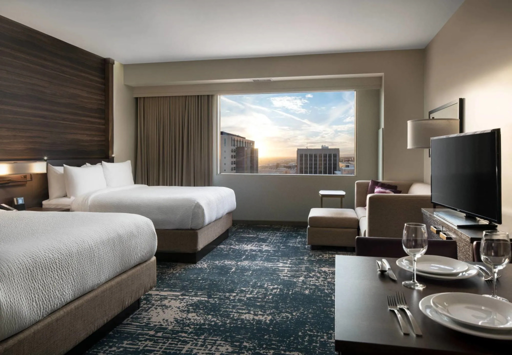 Courtyard by Marriott Phoenix Downtown