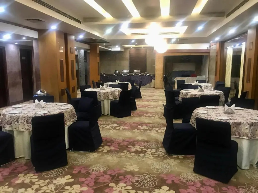 Hotel Leela Grande