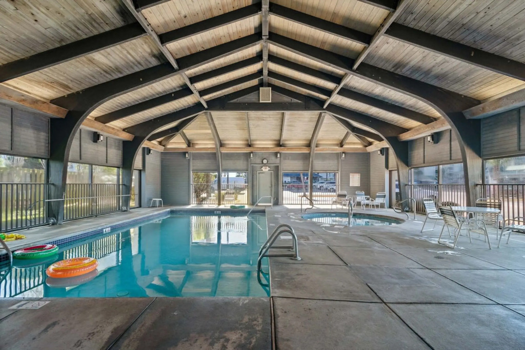 Windward Pointe 1504: top floor, A+ beach view, Orange Beach
