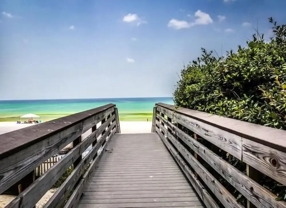 Dream Weaver 5 Bedroom Holiday Home by Five Star Properties