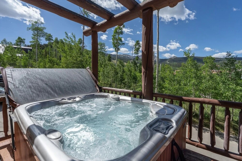 Mountain Village Panoramic Views, Hot Tub, Fireplace townhouse