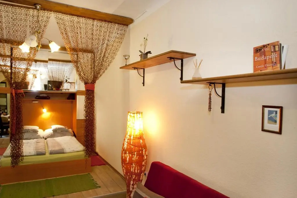 Margit Apartment