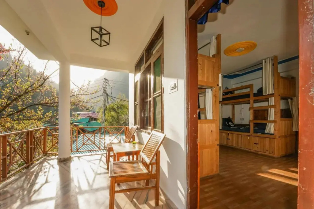 One Light Hostel