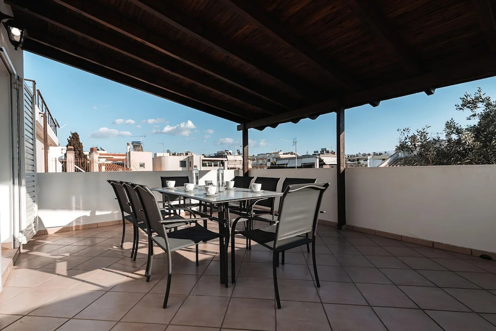 Blue Riviera Villas & Suites Athens