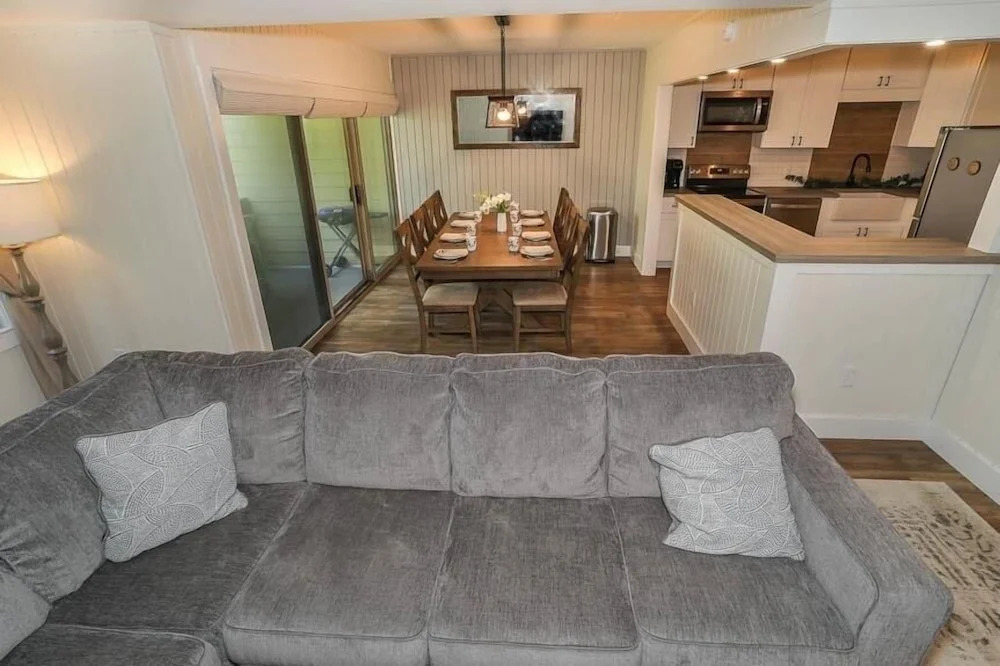 Seven Springs 2 Bedroom Premium Condo, Pet Friendly! by RedAwning